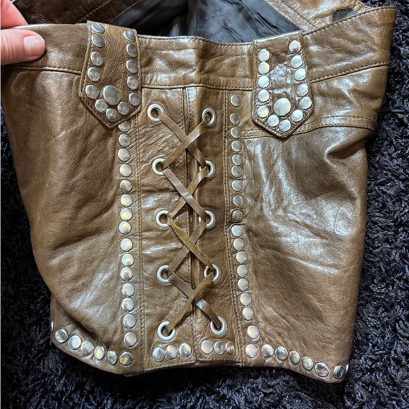 Brown leather studded hot shorts from H&M - Picture 3 of 12